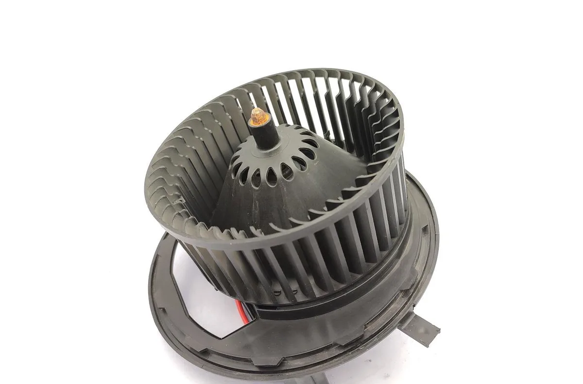 Moteur ventilateur chauffage VOLKSWAGEN TOURAN 3 occasion