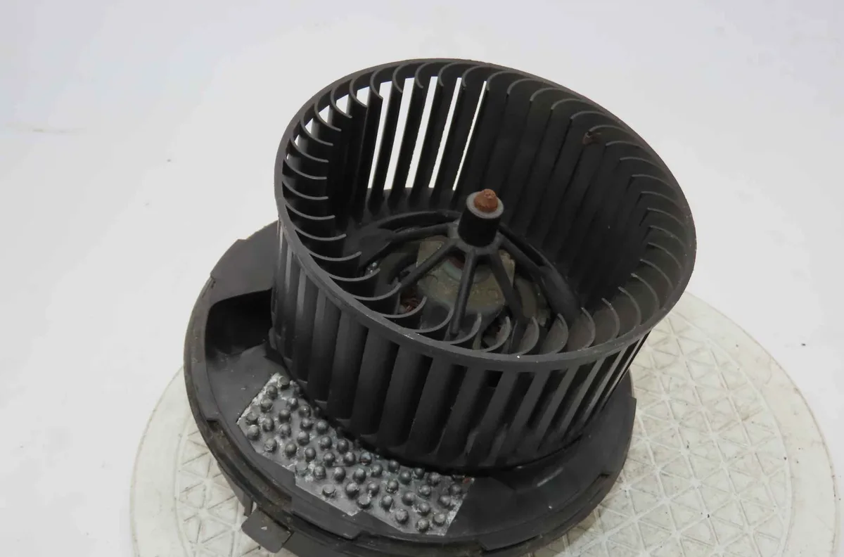 Moteur ventilateur chauffage VOLKSWAGEN TOURAN I occasion