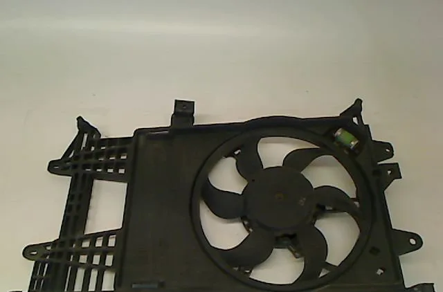 Moteur ventilateur radiateur Fiat PUNTO (188_) 1.2 60 (188.030, .050, .130, .150, .230, .250) (1999-2010) occasion