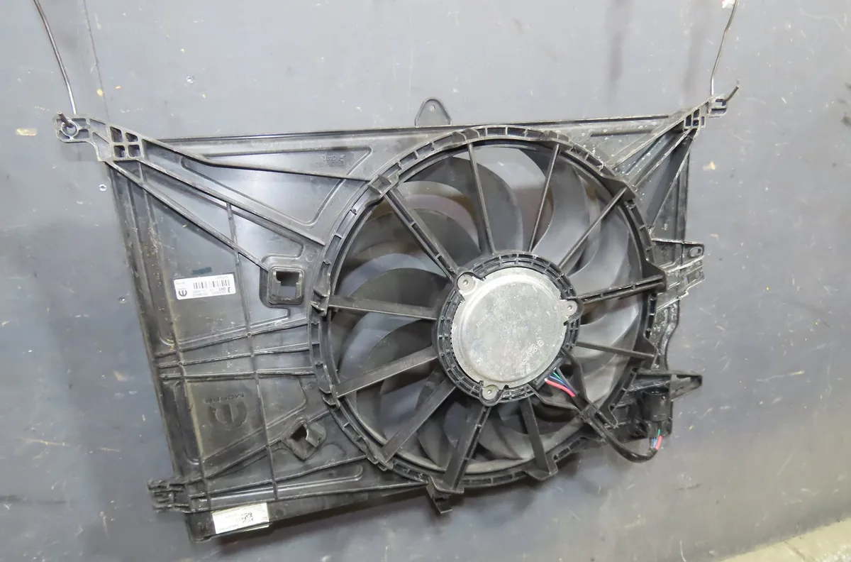 Moteur ventilateur radiateur Jeep RENEGADE SUV (BU, B1, BV) 1.0 gse t3 (2018) occasion