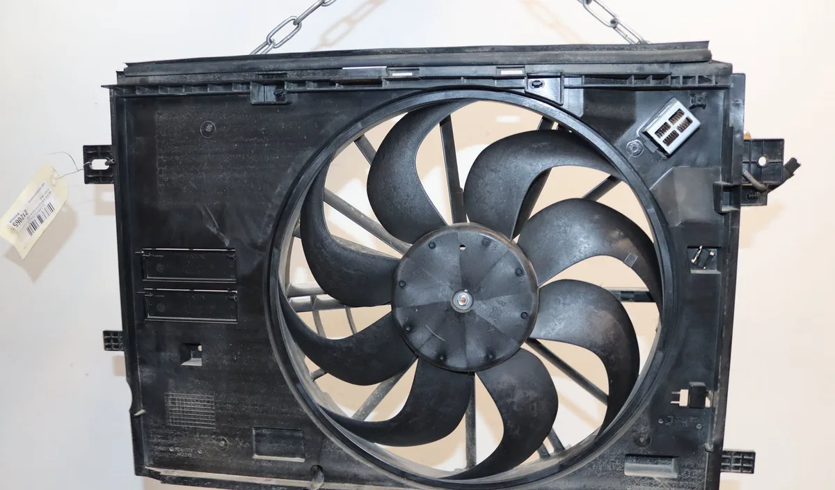 Moteur ventilateur radiateur Peugeot 308 III (FB_, FH_, FP_, F3_) Bluehdi 130 (fbyhzl, fbyhzt) (2021) occasion