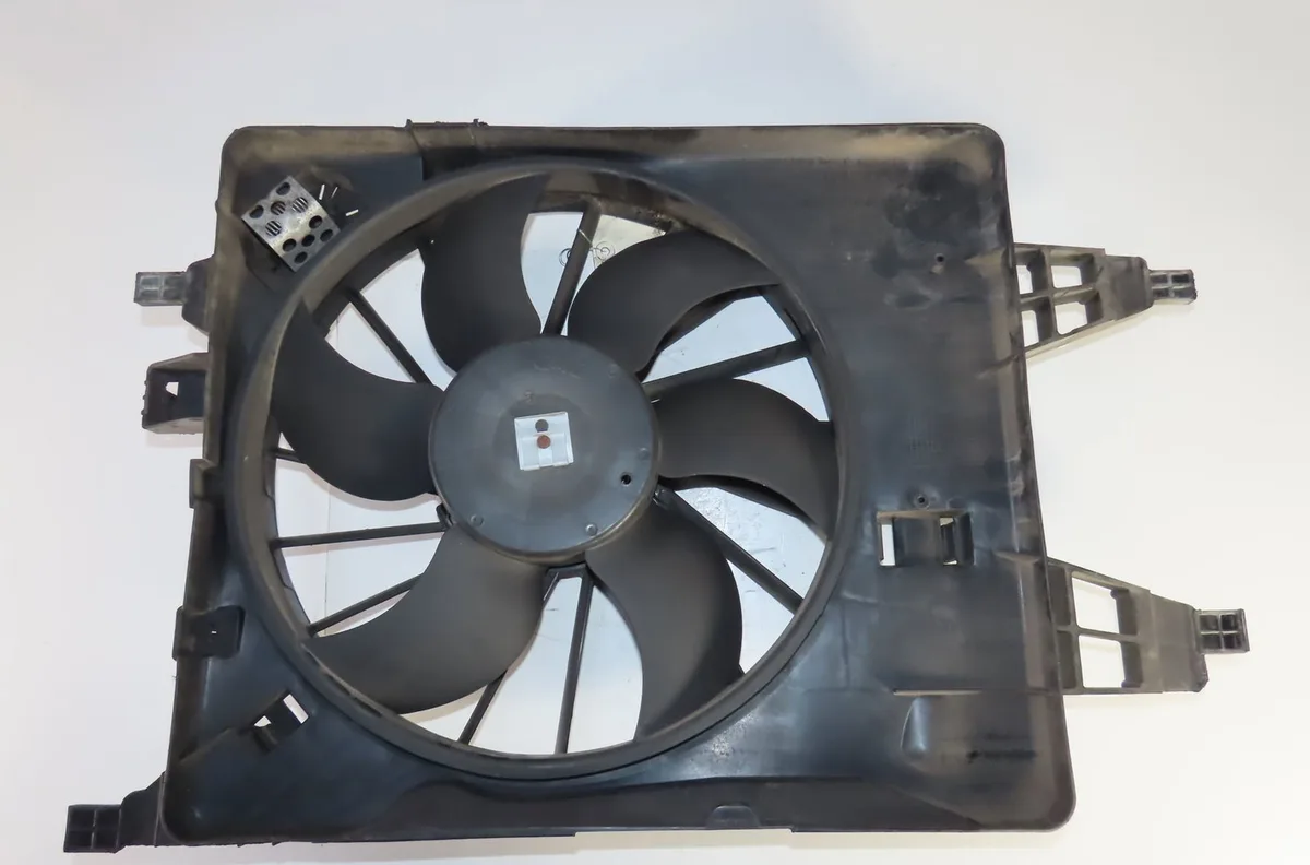 Moteur ventilateur radiateur Renault KANGOO - GRAND KANGOO II (KW0-1_) 1.5 dci 90 (kw05, kw08, kw0g, kw11) (2008) occasi