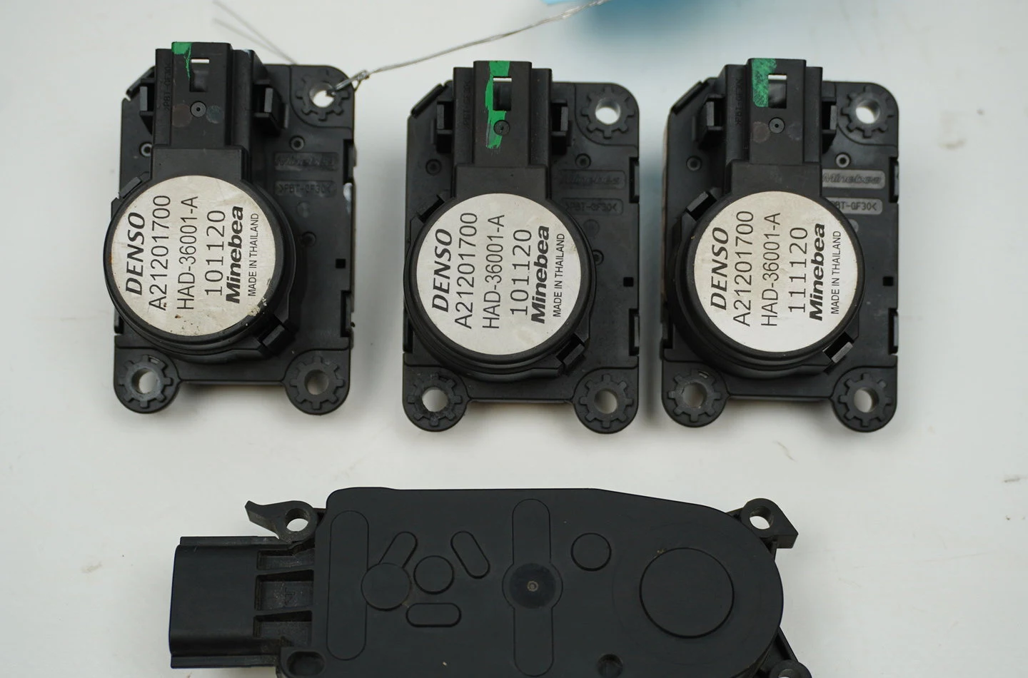 Moteur volet de chauffage Dacia SANDERO III Liberty 125 i.e. (m73) (2012) occasion