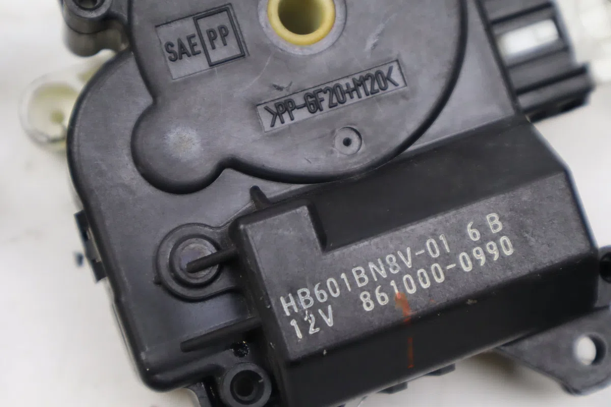 Moteur volet de chauffage Mazda 3 (BK) 1.6 di turbo (2004-2009) occasion