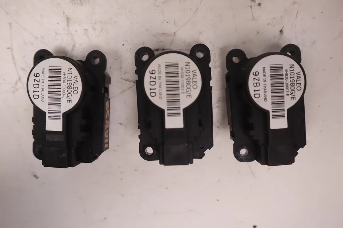 Moteur volet de chauffage Renault MEGANE III Coupé (DZ0-1_) 2.0 tce (dz1n) (2009) occasion