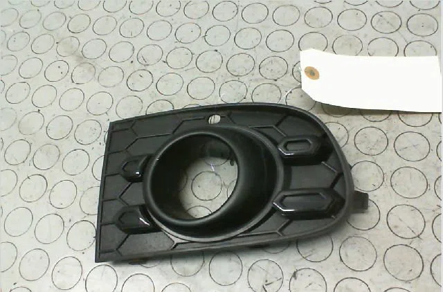 Obturateur phare additionnel d pare-choc av FIAT 500 II Phase 2 04-2015 occasion