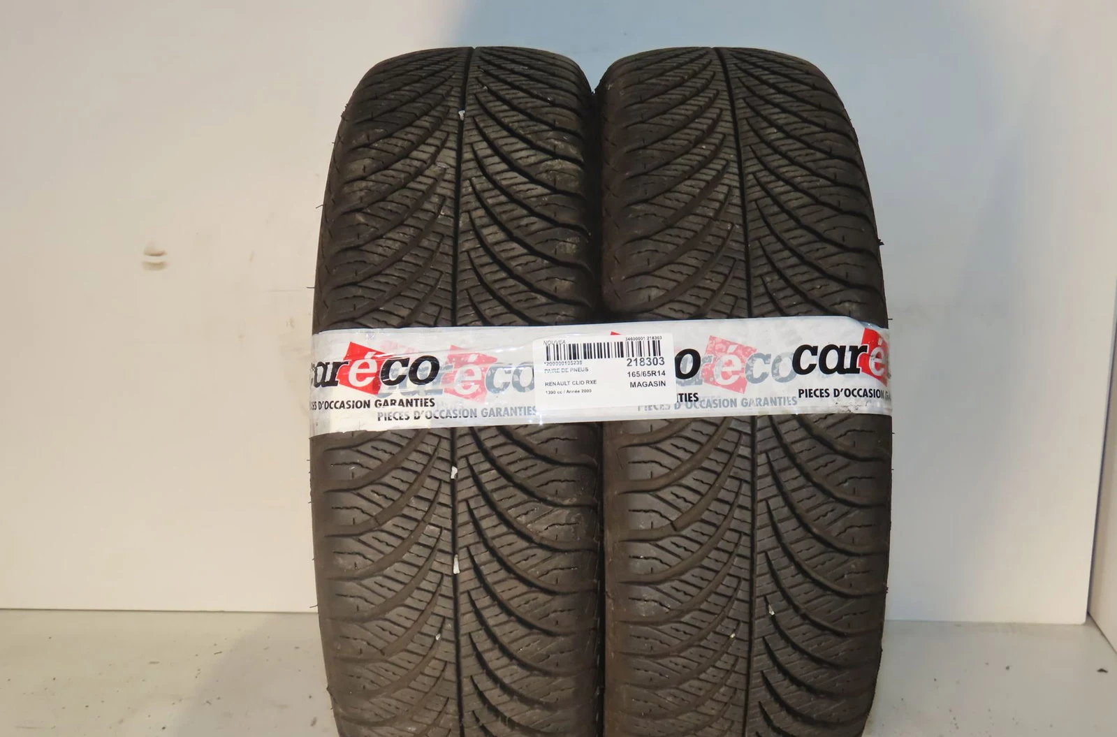 Paire de pneus Renault CLIO II (BB_, CB_) 1.4 (b-cb0c, b-cb0s) (1998-2005) occasion