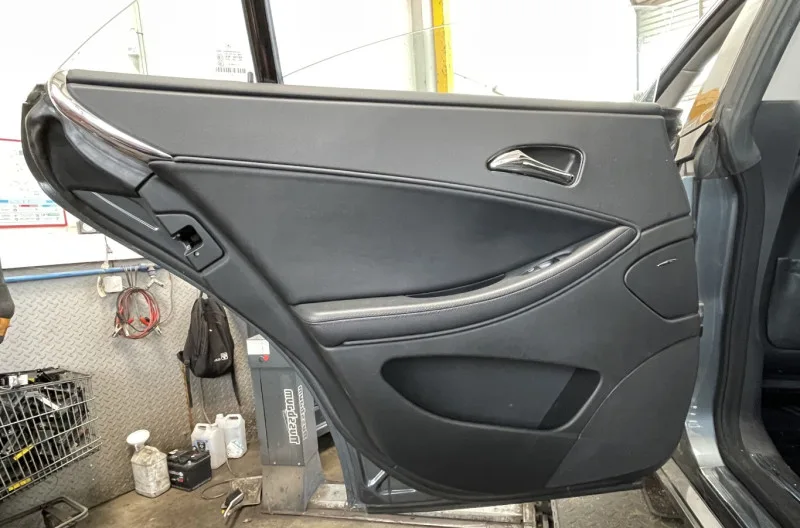 Panneau de porte arriere gauche pour MERCEDES CLASSE CLS 219 PHASE 1