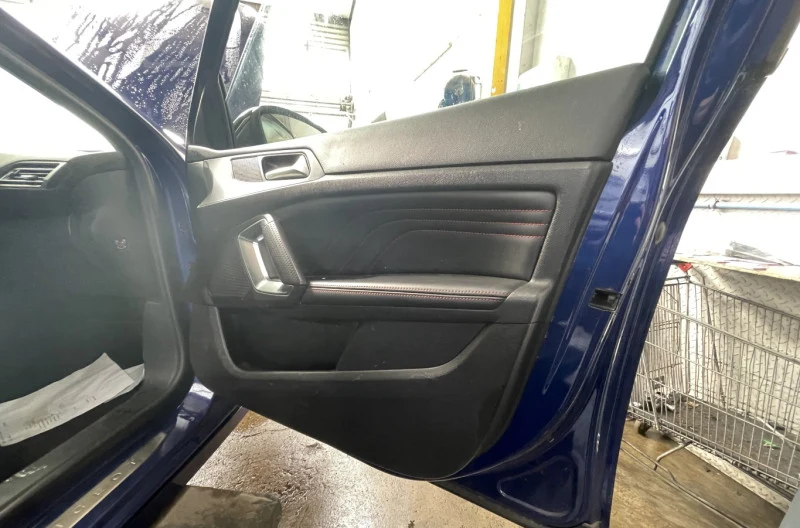 Panneau de porte avant droit pour PEUGEOT 308 2 SW PHASE 1 BREAK