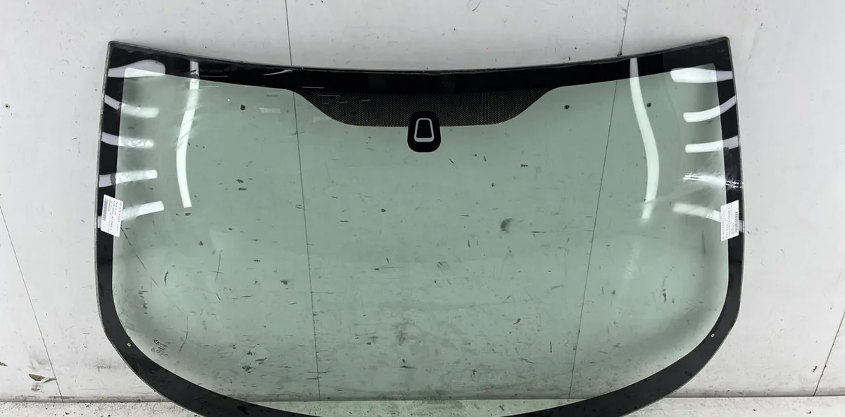 Pare-brise ALFA ROMEO 147 PHASE 2 occasion