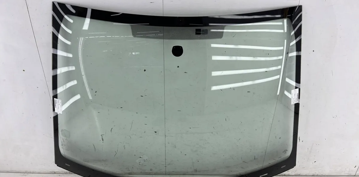 Pare-brise CITROEN C3 2 PHASE 1 occasion