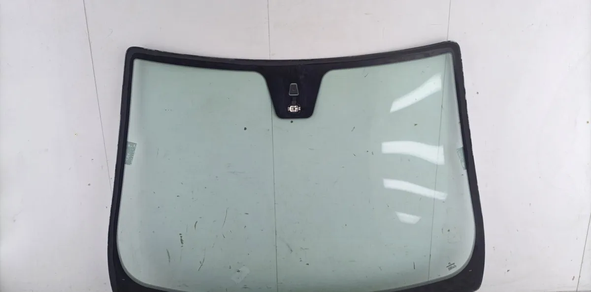 Pare-brise FIAT GRANDE PUNTO occasion