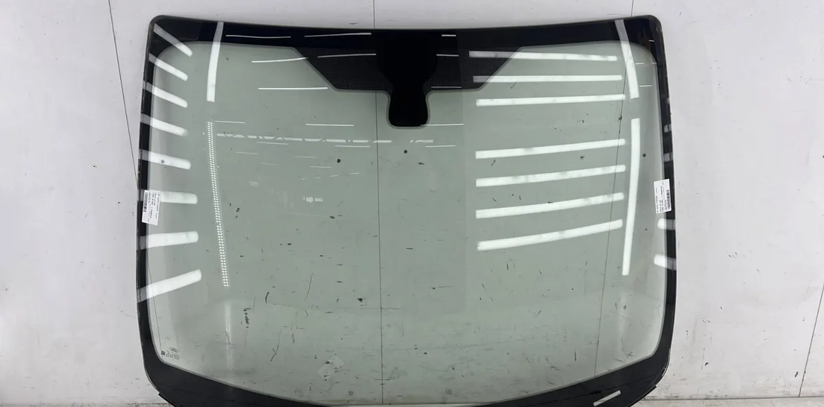 Pare-brise FORD B-MAX occasion