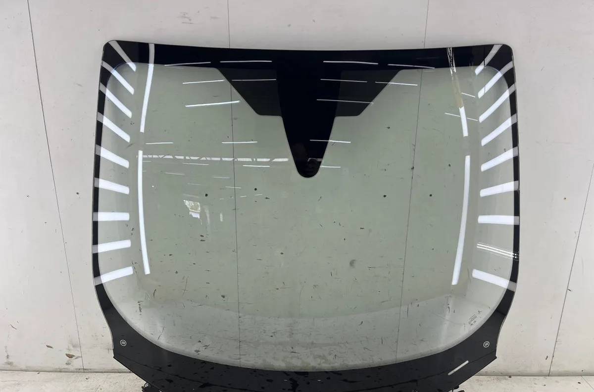 Pare-brise FORD GRAND C-MAX 2 PHASE 1 occasion