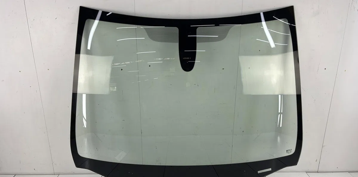 Pare-brise OPEL MERIVA B PHASE 1 occasion