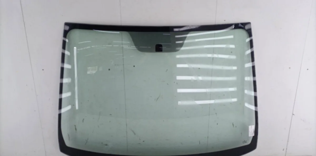 Pare-brise TOYOTA PRIUS 2 occasion