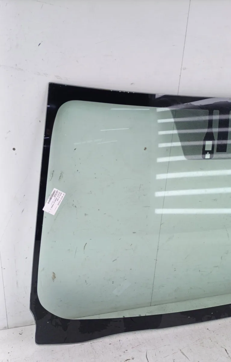 Pare-brise TOYOTA VERSO-S PHASE 1 occasion