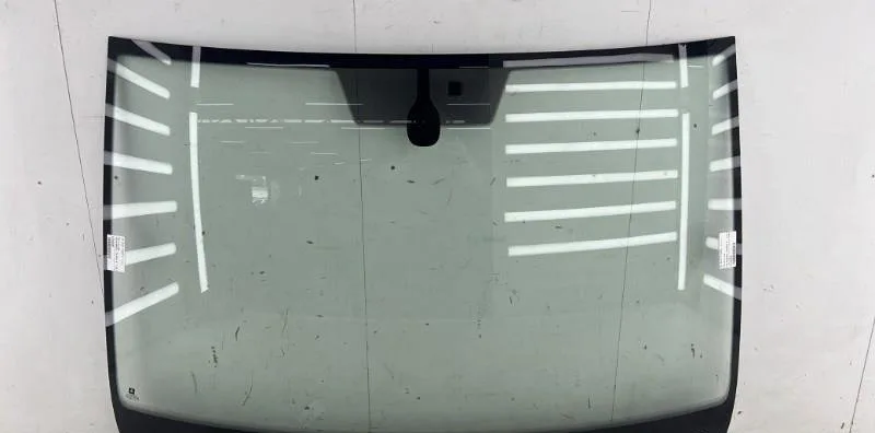 Pare-brise VOLKSWAGEN TOURAN 3 occasion