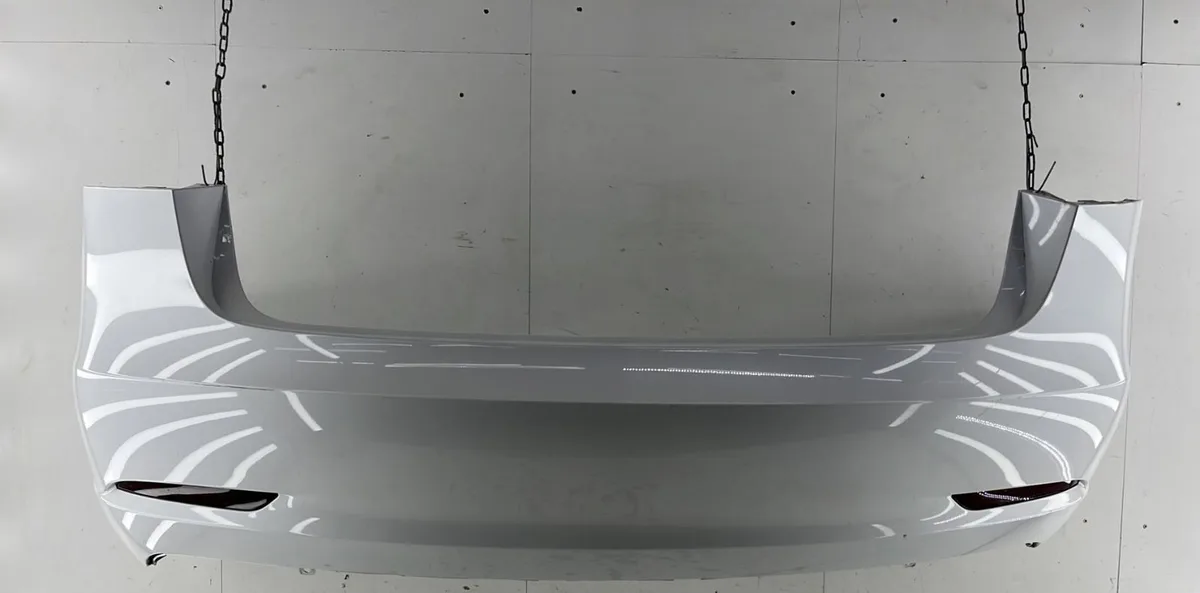 Pare-choc arrière TESLA MODEL 3 5YJ3 occasion