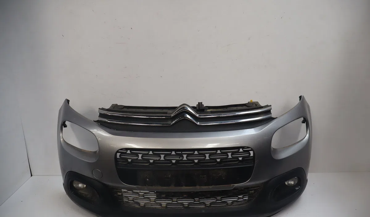 Pare-choc avant Citroen C3 III (SX) 1.2 puretech 82 (2018) 5 portes occasion