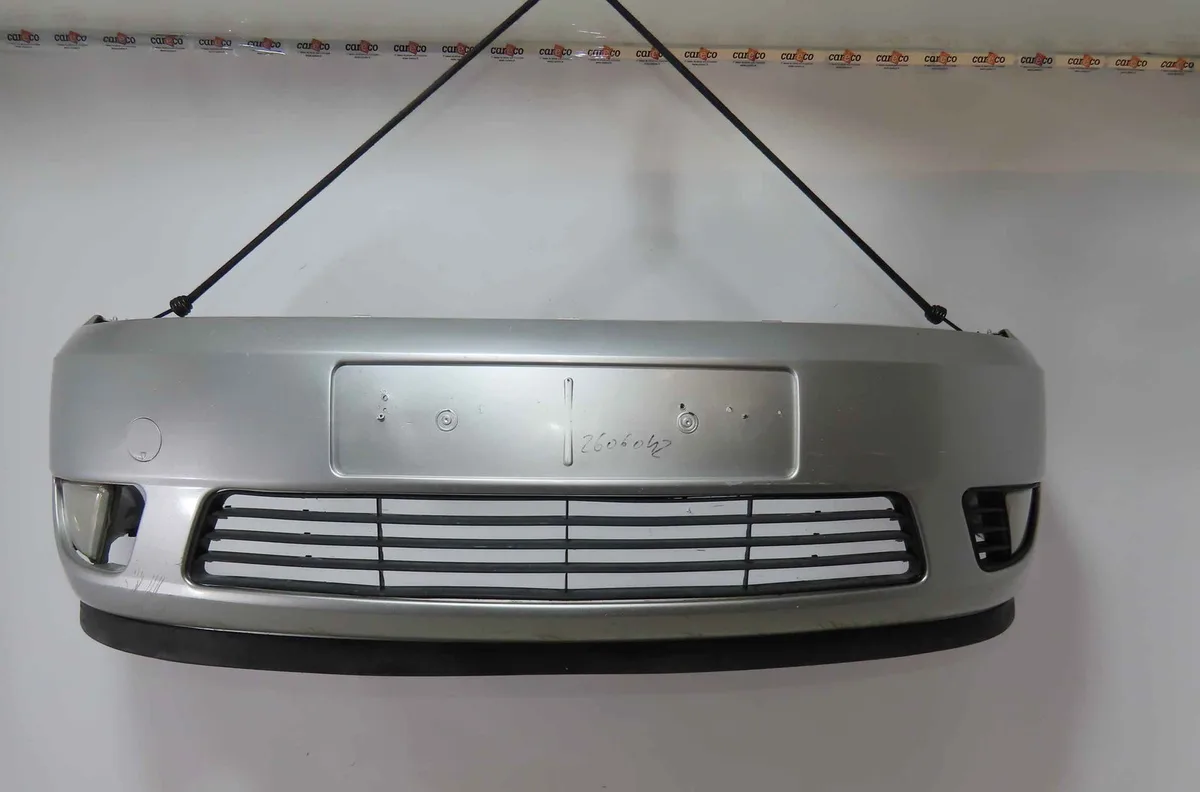 Pare-choc avant FORD FIESTA V occasion