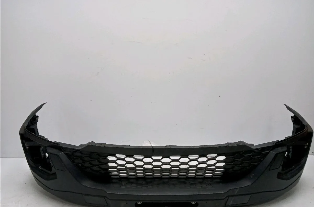 Pare-choc avant Iveco DAILY VI Camion plate-forme-Châssis 35s18, 35c18, 40c18, 50c18, 60c18, 65c18, 70c18 (2016) occasio