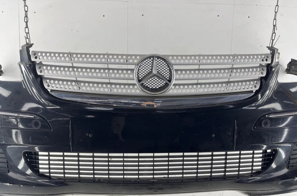 Pare-choc avant MERCEDES CLASSE A 169 PHASE 1 occasion