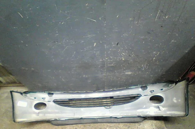 Pare-choc avant Peugeot 206 3-5 portes (2A-C) 1.4 hdi eco 70 (2001-2009) 5 portes occasion