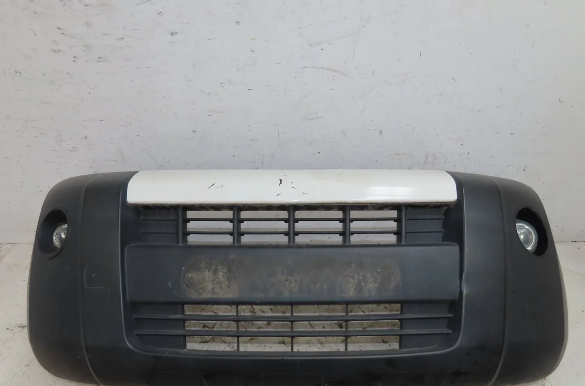 Pare-choc avant Peugeot BIPPER (AA_) 1.4 hdi (2008) 3 portes occasion