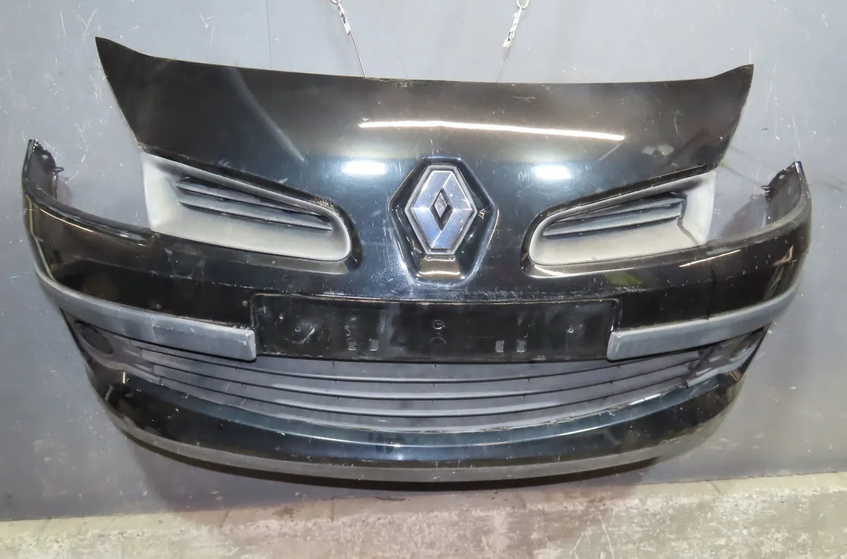 Pare-choc avant Renault CLIO III (BR0-1, CR0-1) 1.5 dci (br17, cr17) (2005-2012) 5 portes occasion