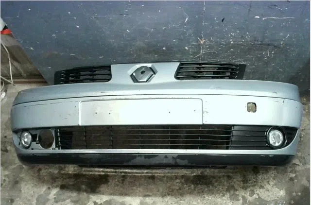 Pare-choc avant Renault ESPACE IV (JK0-1_) 2.2 dci (jk0h) (2002-2006) occasion