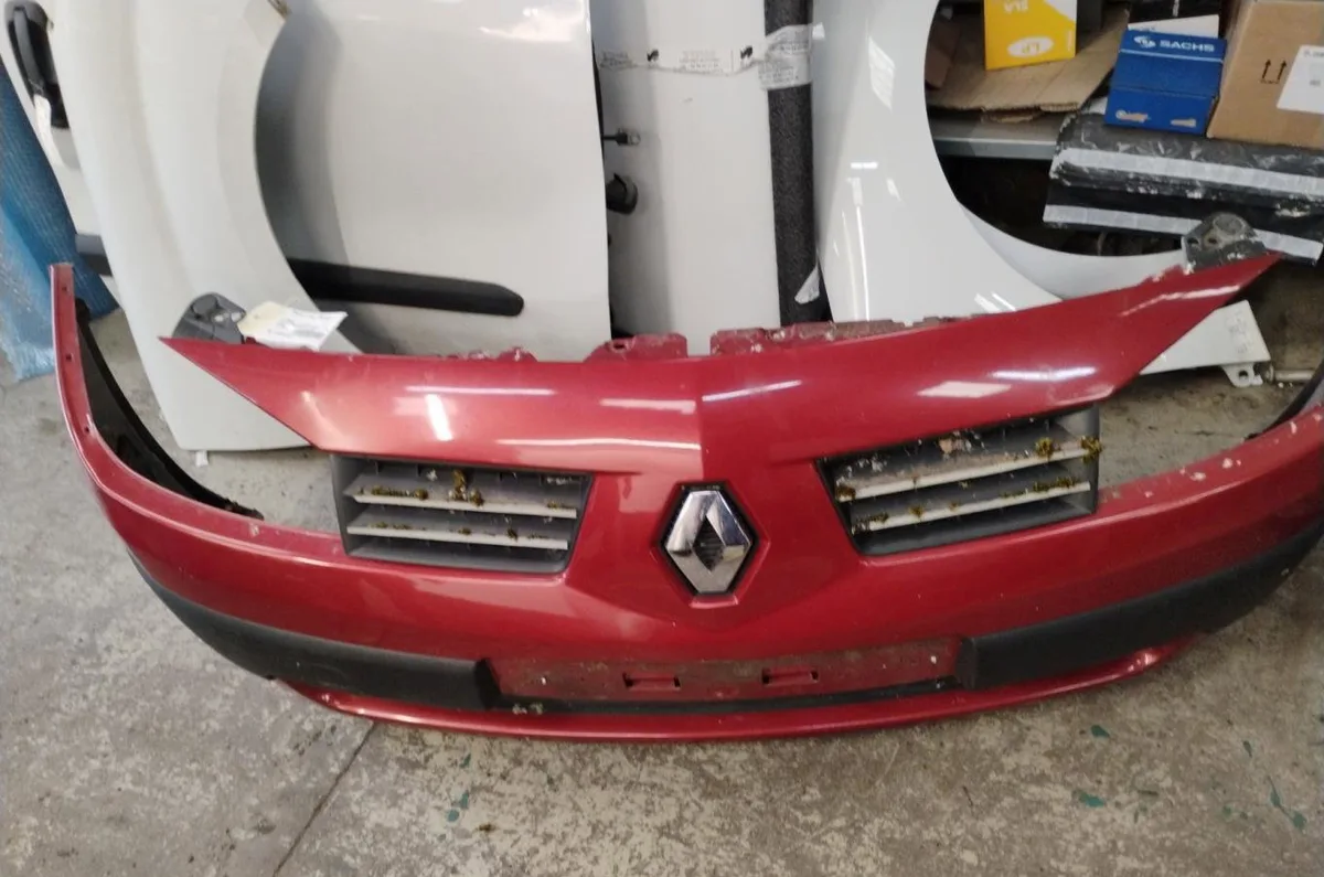 Pare-choc avant RENAULT MEGANE 2 PHASE 1 BREAK occasion