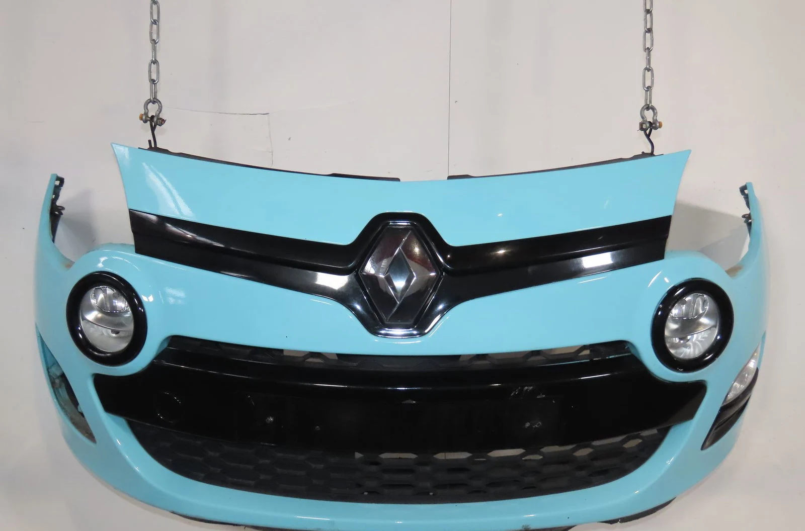 Pare-choc avant Renault TWINGO II Camionnette - 3-5 portes (CNO_) 1.5 dci (cn03) (2010-2014) occasion