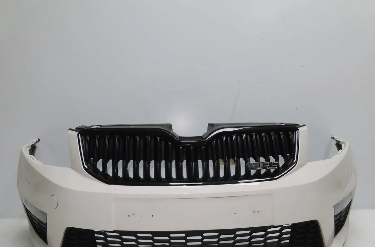 Pare-choc avant Skoda OCTAVIA III Combi (5E5, 5E6) 2.0 tdi - tdi rs 4x4 (2013-2020) occasion