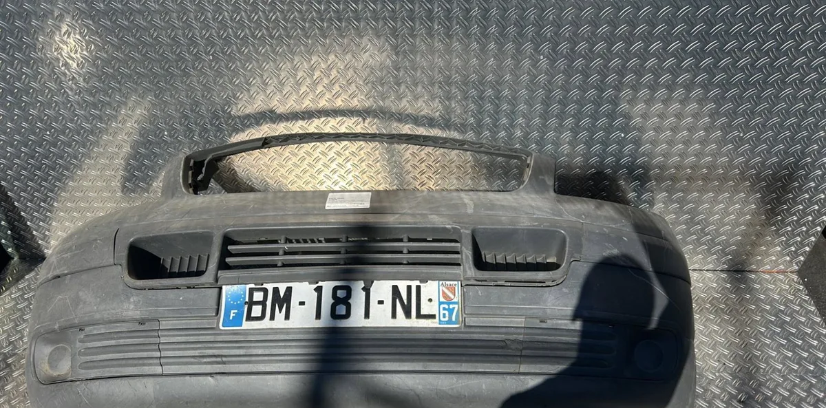 Pare-choc avant Volkswagen TRANSPORTER V Autobus-Autocar (7HB, 7HJ, 7EB, 7EJ) 1.9 tdi (2003-2009) occasion