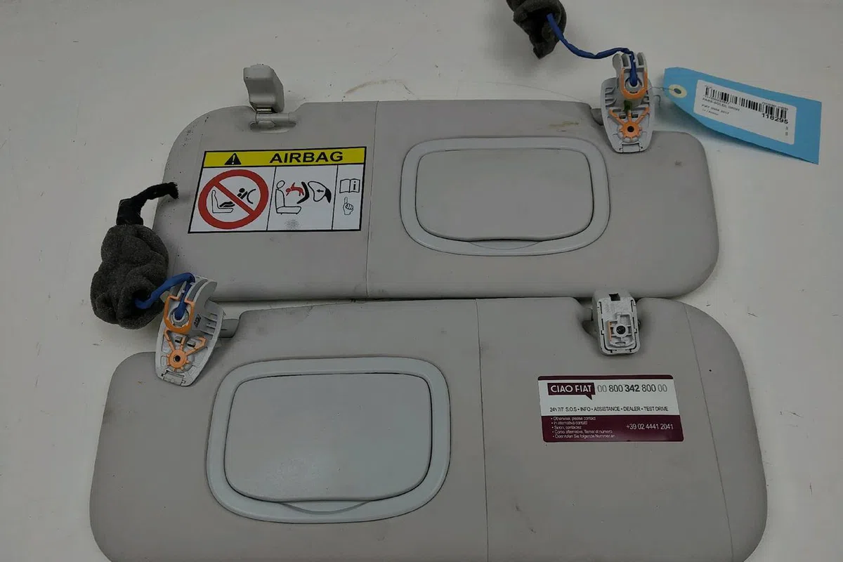 Pare-soleil droit Fiat 500X (334_) 1.4 (334axc1b, 334axc11) (2014) occasion
