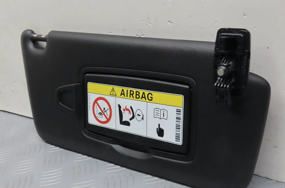 Pare-soleil droit Mercedes-benz CLASSE A (W176) A 180 (176.042) (2012-2018) occasion