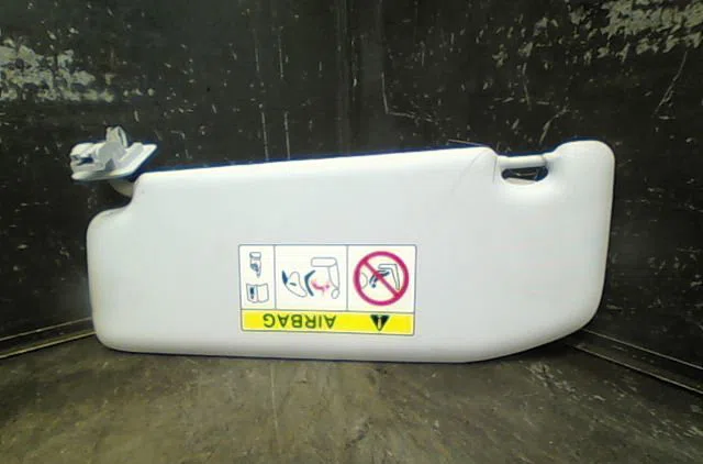 Pare-soleil droit Peugeot 208 I (CA_, CC_) 1.6 hdi - bluehdi 75 (2013) 5 portes occasion