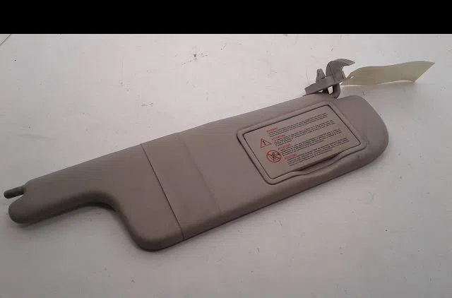Pare-soleil droit Renault LAGUNA II (BG0-1_) 2.2 dci (bg0f) (2001-2006) occasion