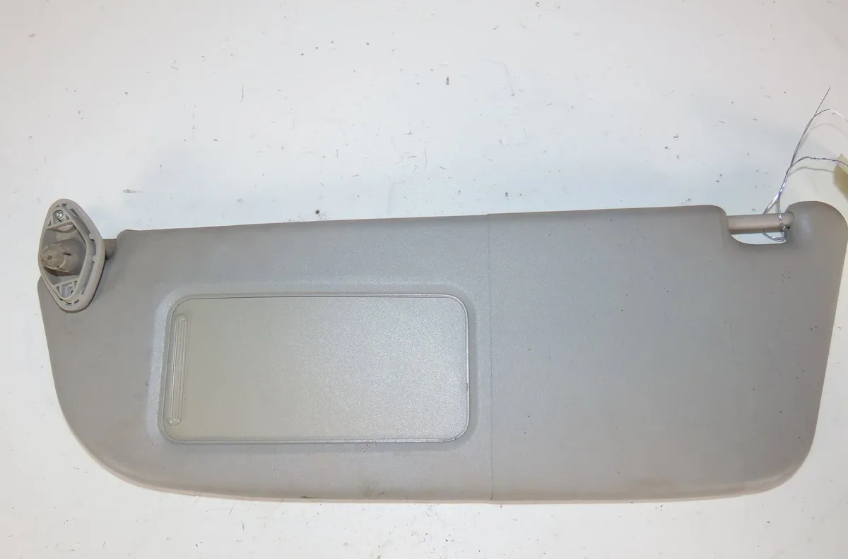 Pare-soleil gauche Opel CORSA B (S93) 1.0 i 12v (f08, f68, m68) (1996-2000) occasion