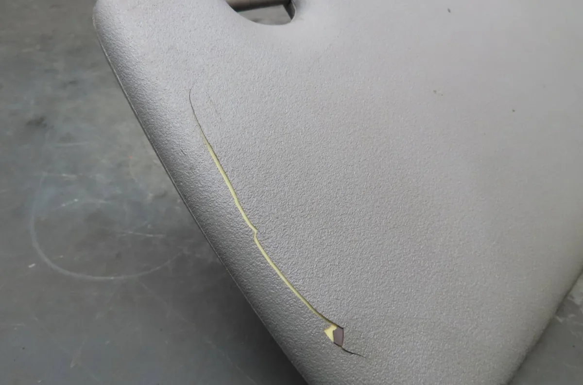 Pare-soleil gauche Peugeot 306 3-5 portes (7A, 7C, N3, N5) 2.0 hdi 90 (1999-2002) occasion