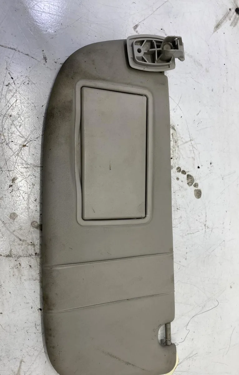 Pare-soleil gauche Peugeot 406 Break (8E-F) 2.0 hdi 110 (1999-2004) 5 portes occasion