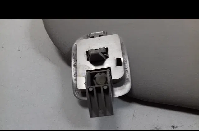 Pare-soleil gauche Renault ESPACE IV (JK0-1_) 1.9 dci (jk0u) (2003-2005) 5 portes occasion