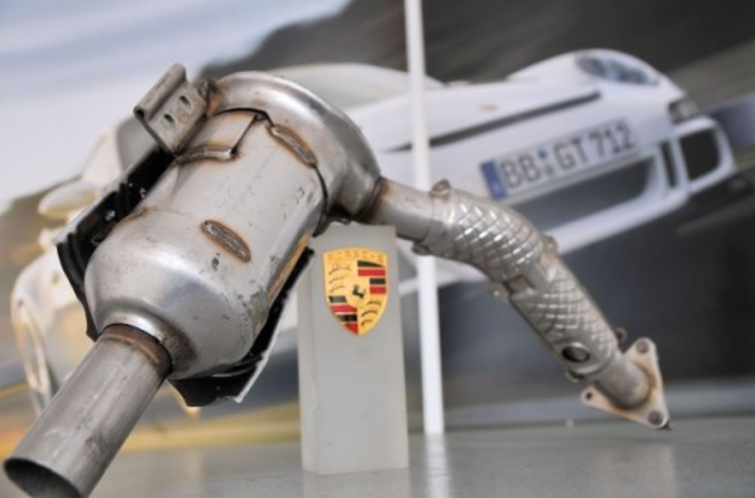 Catalyseur (pot catalytique) complet Porsche Boxster 986
