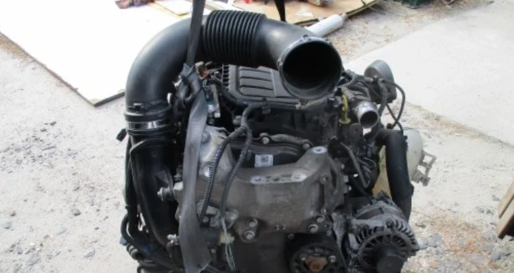Moteur complet RENAULT TRAFIC VIVARO 1,6 dCi 120 cv R9MD450 BI-TURBO