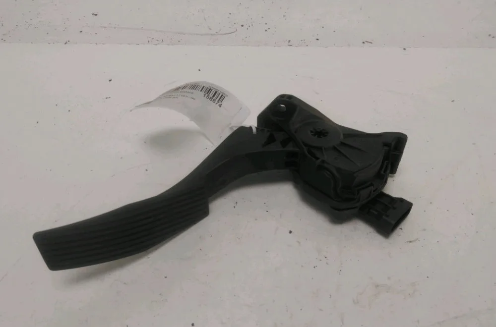 Pedale accelerateur Opel ASTRA J (P10) 1.7 cdti (68) (2009-2015) occasion