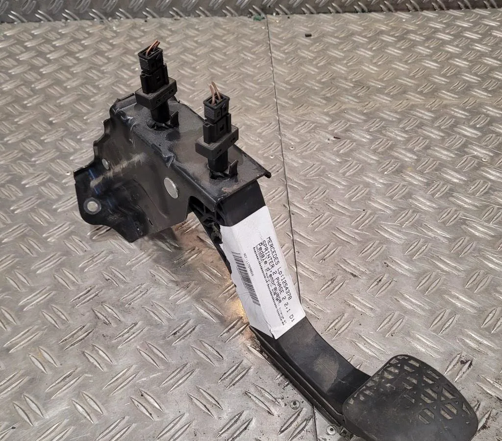 Pedale embrayage Mercedes-benz SPRINTER 3,5-t Camion plate-forme-Châssis (B906) 313 cdi (906.131, 906.133, 906.135, 906.