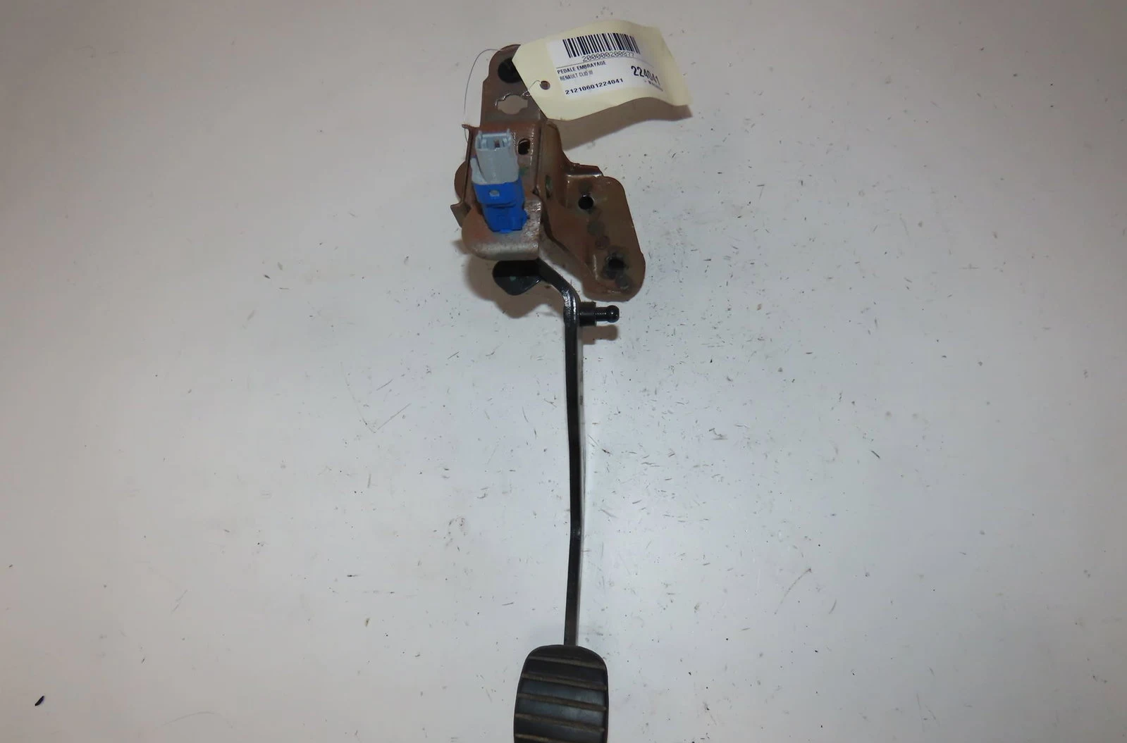 Pedale embrayage Renault CLIO III Grandtour (KR0-1_) 1.2 16v (kr02, kr0j) (2008-2014) occasion