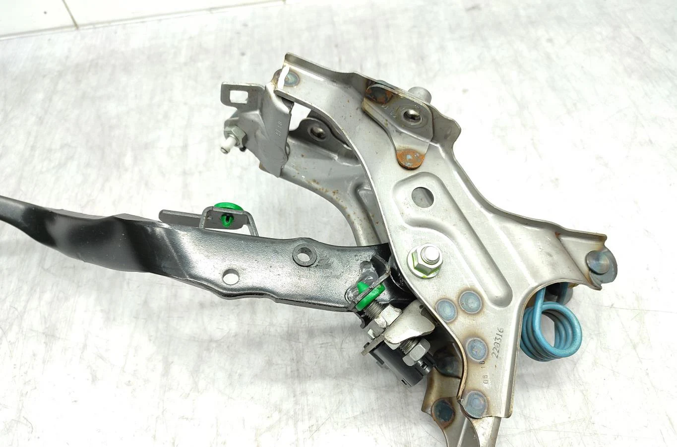 Pedale embrayage TOYOTA AURIS 2 PHASE 2 occasion