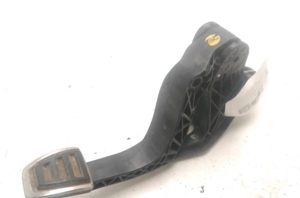 Pedale embrayage Volkswagen POLO V (6R1, 6C1) 1.4 tdi (2014) occasion